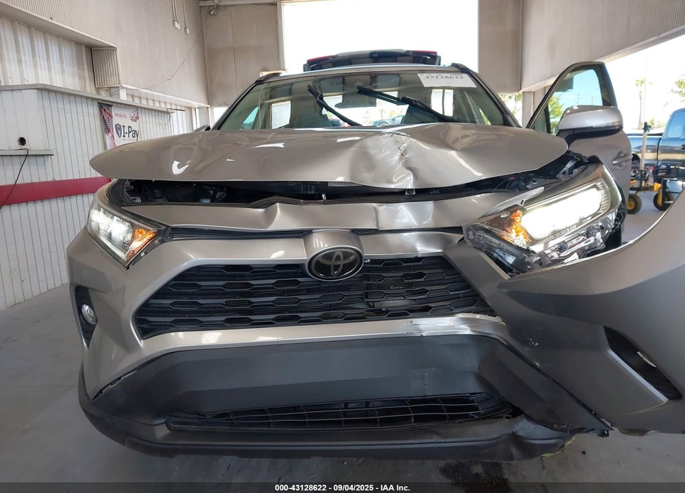 2019 TOYOTA RAV4 VIN: 2T3C1RFV0KW030325