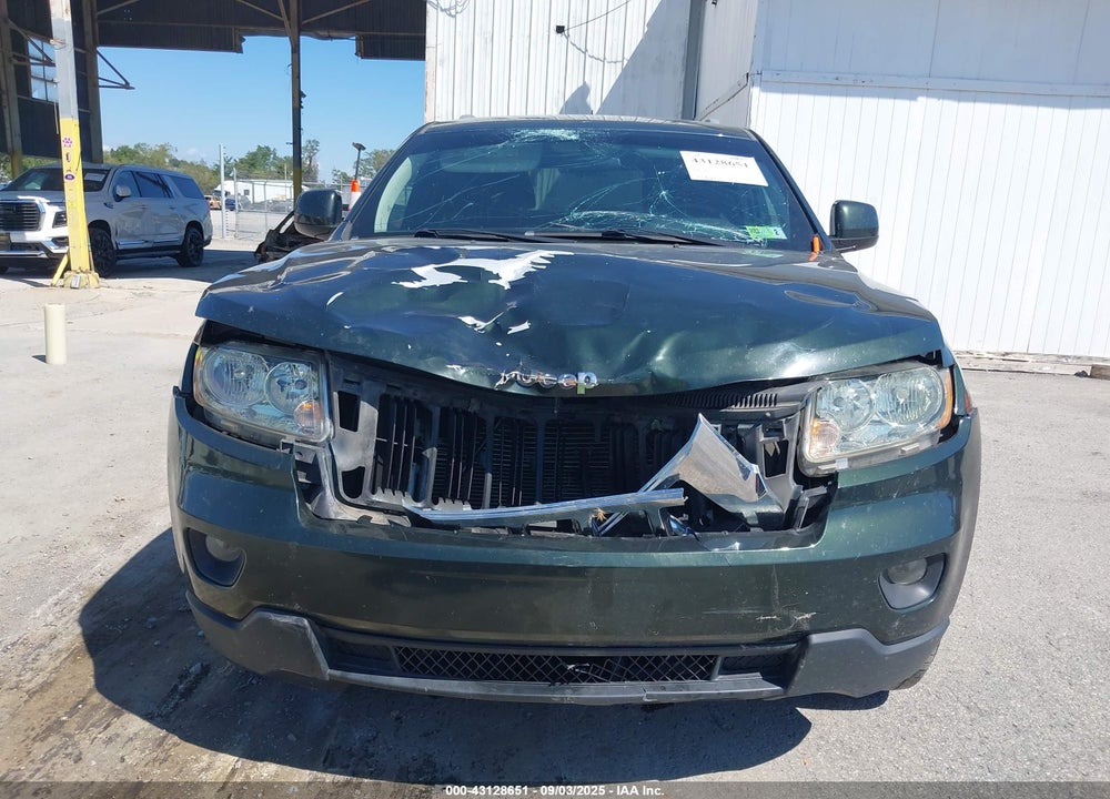 2011 JEEP GRAND CHEROKEE VIN: 1J4RR4GGXBC577105