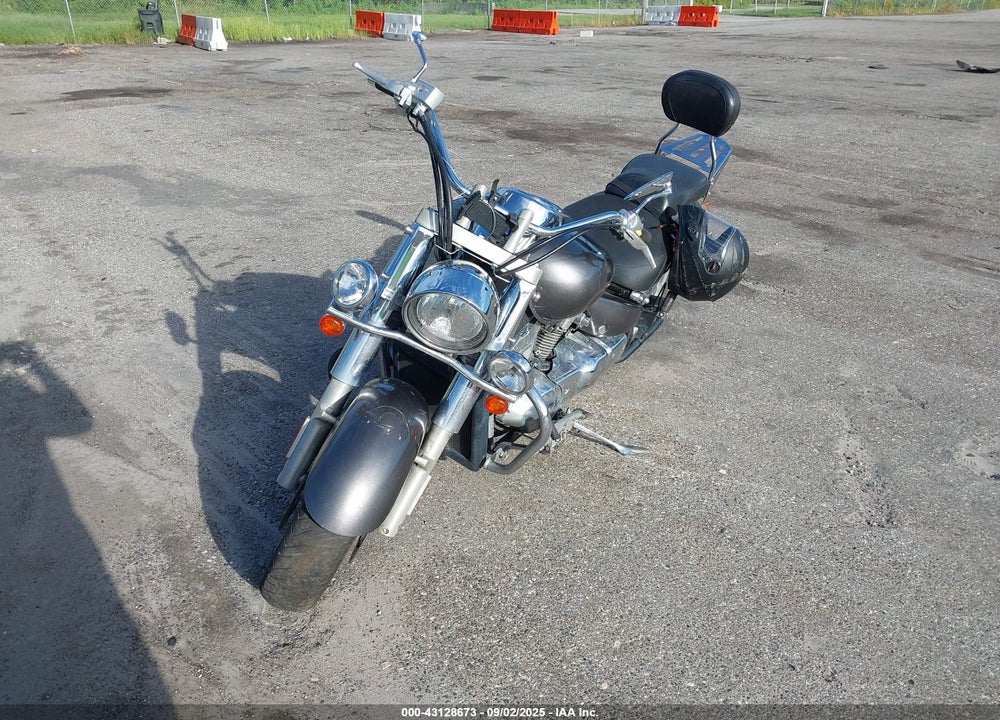 2009 SUZUKI VLR1800 VIN: JS1VY54AX92100228