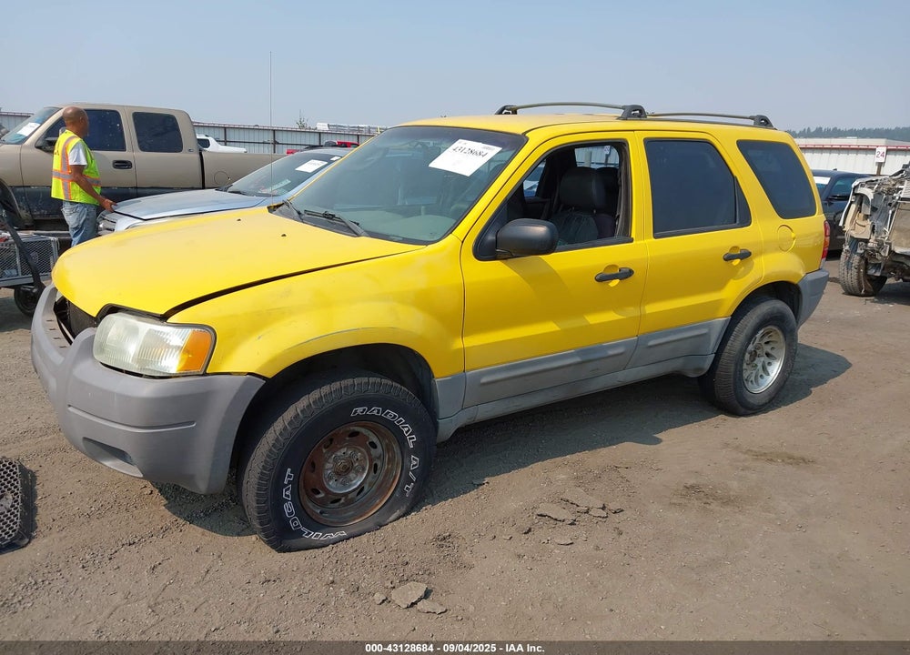 2002 FORD ESCAPE XLS VIN: 1FMYU01112KB06121
