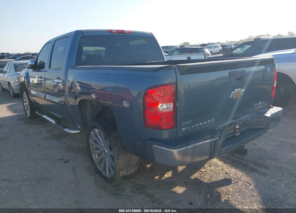 2011 CHEVROLET SILVERADO 1500 VIN: 3GCPCSE08BG139320