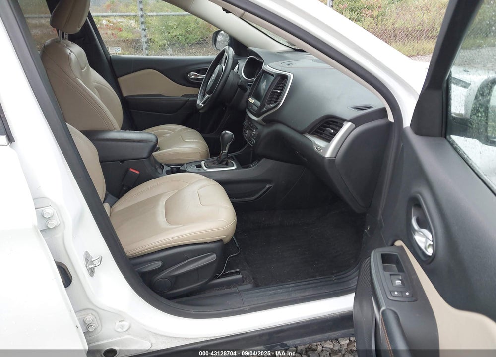2015 JEEP CHEROKEE VIN: 1C4PJLDB1FW732815