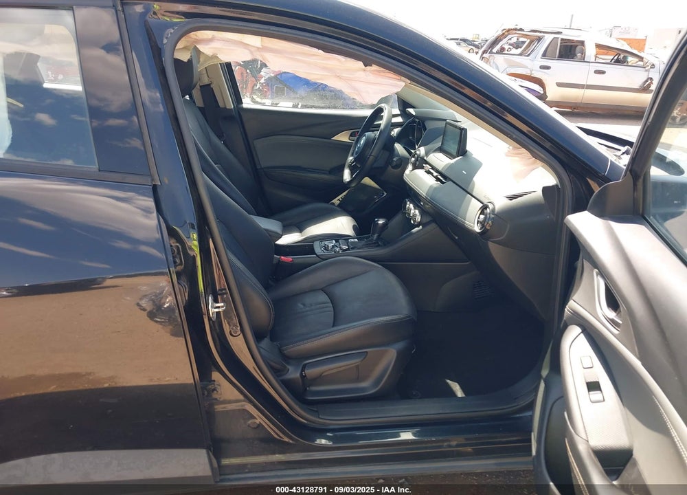 2019 MAZDA CX-3 VIN: JM1DKFC76K0405600