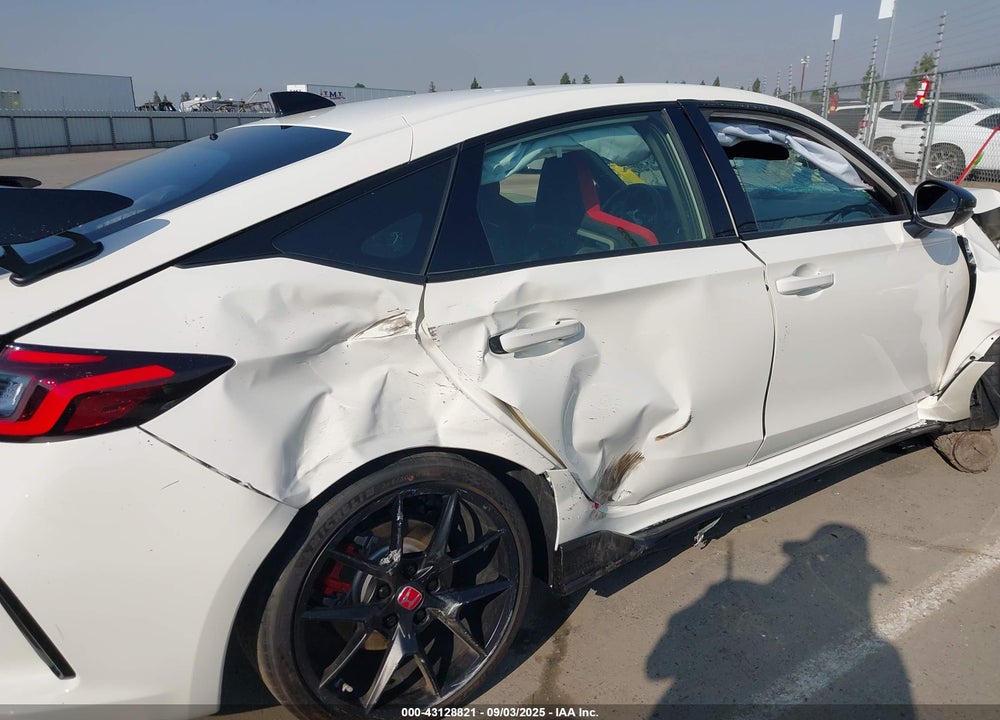 2025 HONDA CIVIC VIN: JHMFL5G49SX000093