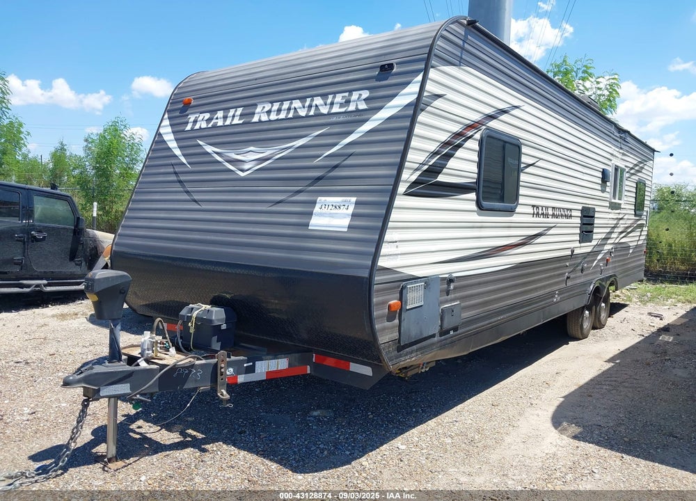 2017 HEARTLAND RVS TRAIL RUNNER TOY HAU VIN: 5SFEB302XHE338973