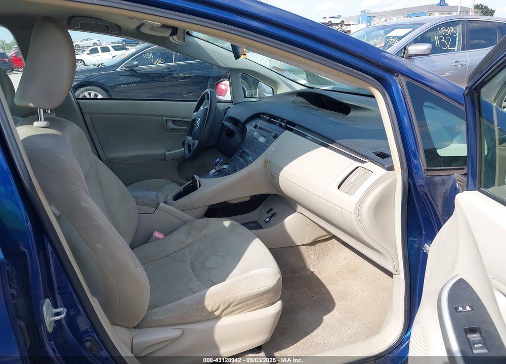 2011 TOYOTA PRIUS VIN: JTDKN3DU2B5344010