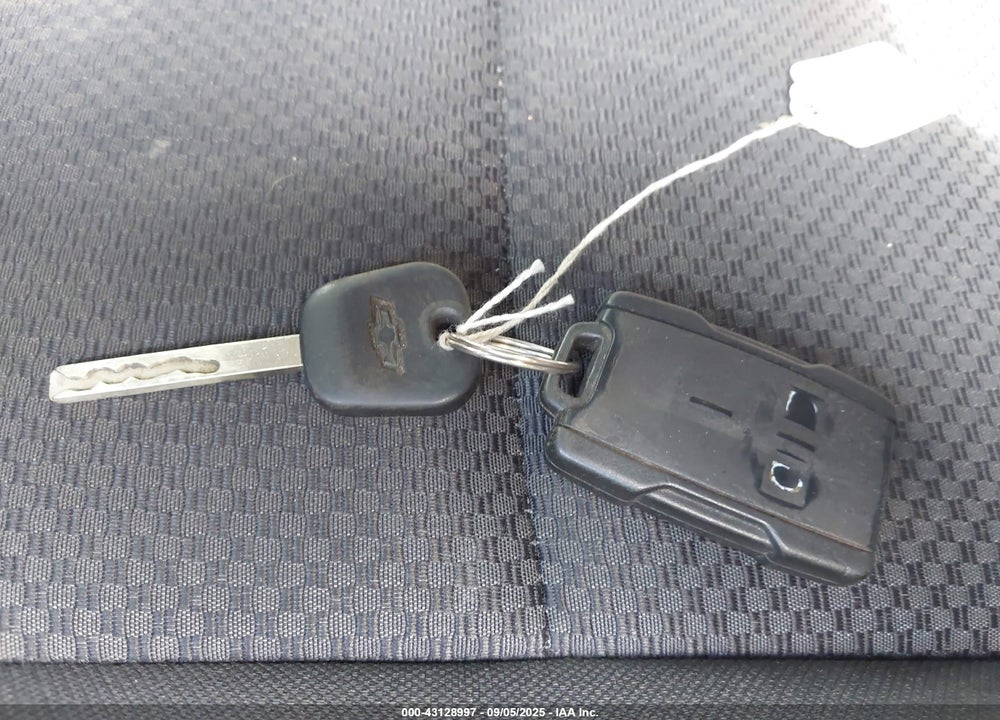 2017 CHEVROLET SILVERADO 1500 1LT/2LT VIN: 1GCVKREC8HZ357974