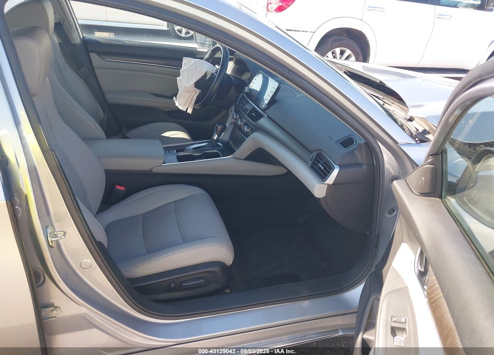 2019 HONDA ACCORD VIN: 1HGCV1F56KA002681