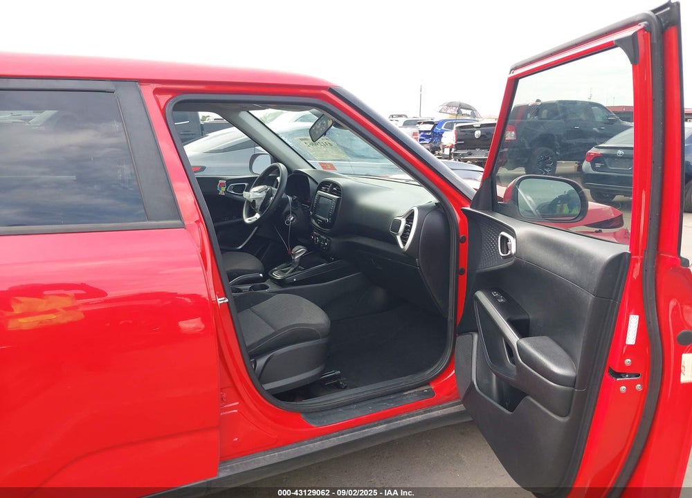 2021 KIA SOUL VIN: KNDJ23AUXM7756160
