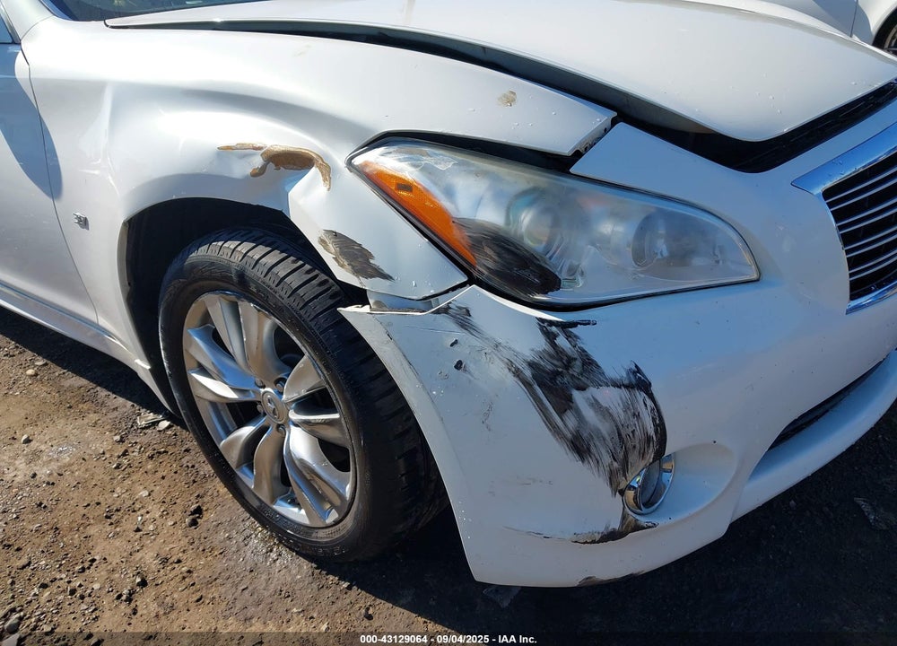 2014 INFINITI Q70 VIN: JN1BY1AR9EM320358