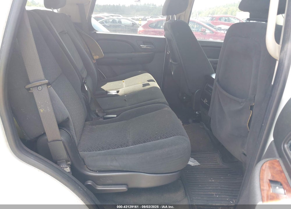 2007 CHEVROLET TAHOE LT VIN: 1GNFK13077J173760