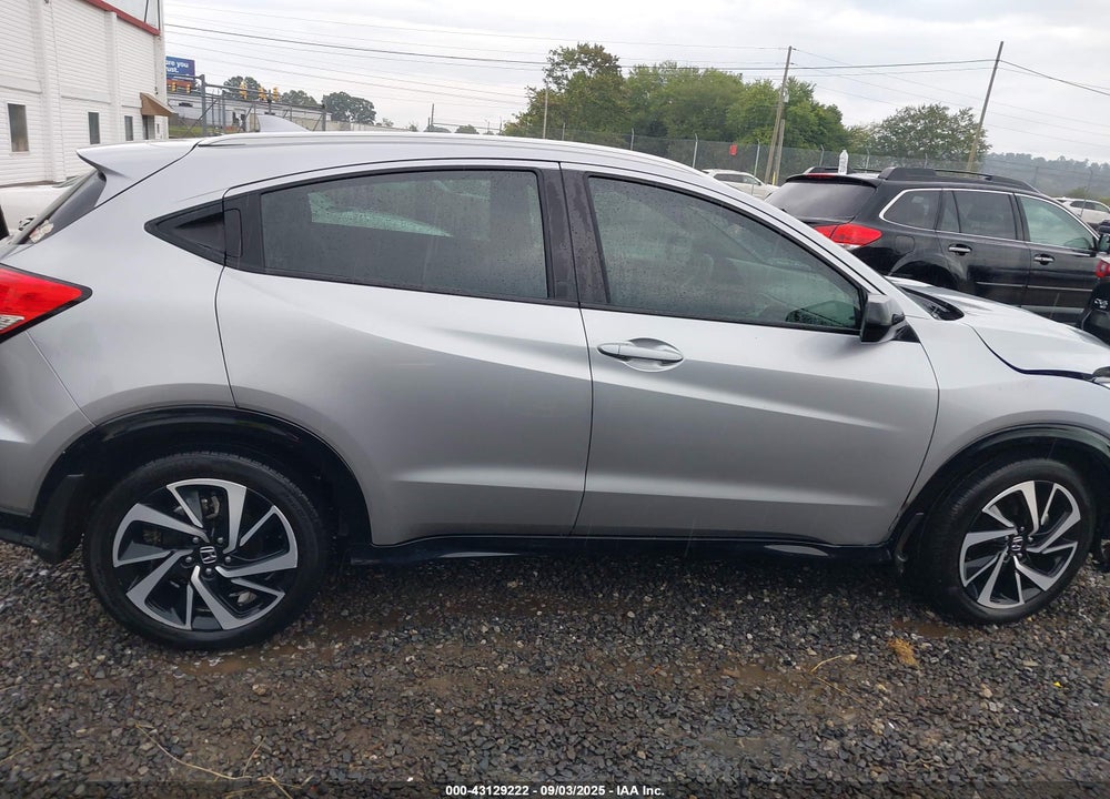 2019 HONDA HR-V VIN: 3CZRU6H19KM742922