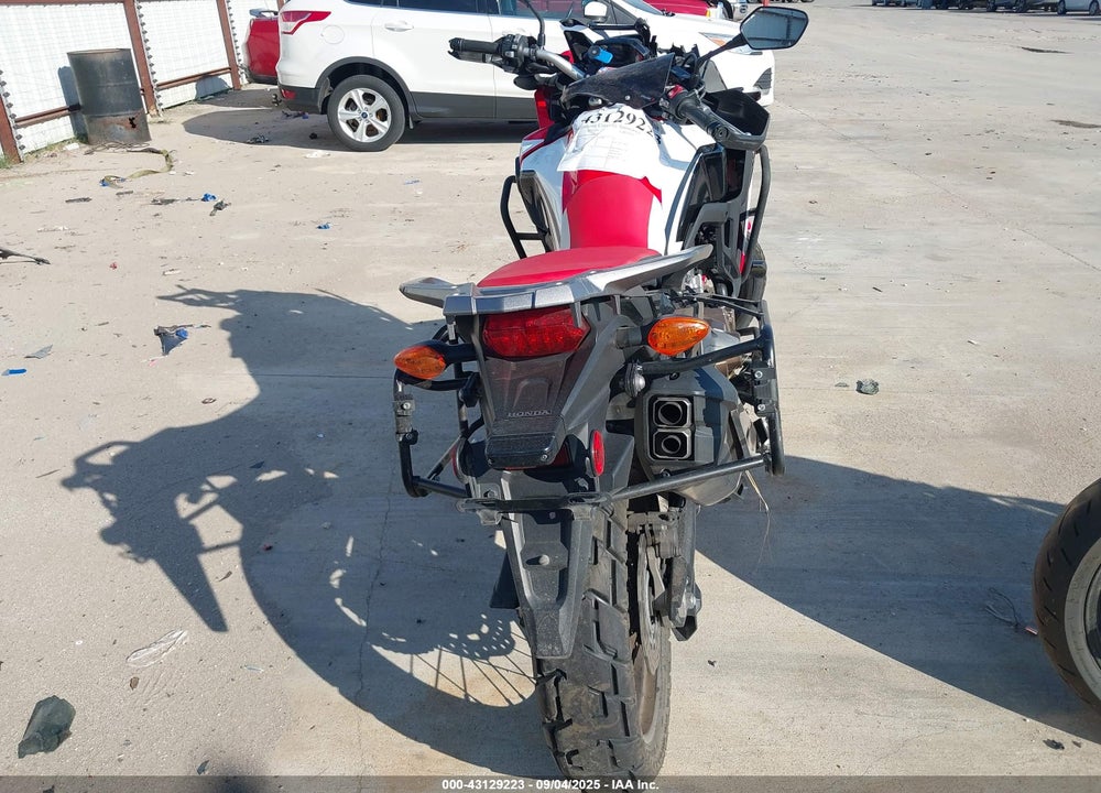 2016 HONDA CRF1000 VIN: JH2SD0458GK000319