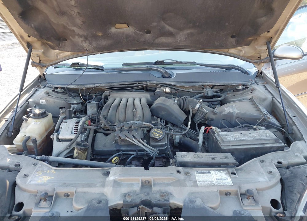 2002 FORD TAURUS SES VIN: 1FAFP55202A224417