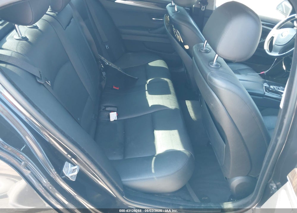 2014 BMW 5 SERIES VIN: WBA5B1C59ED484180