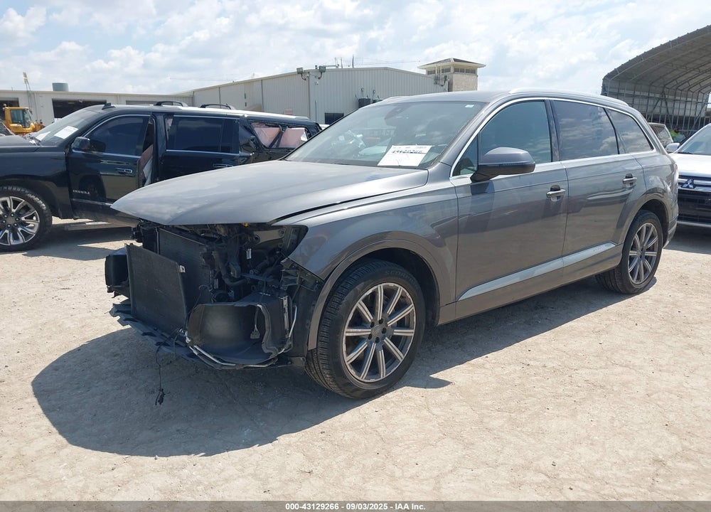 2018 AUDI Q7 3.0T PREMIUM VIN: WA1LAAF76JD053651