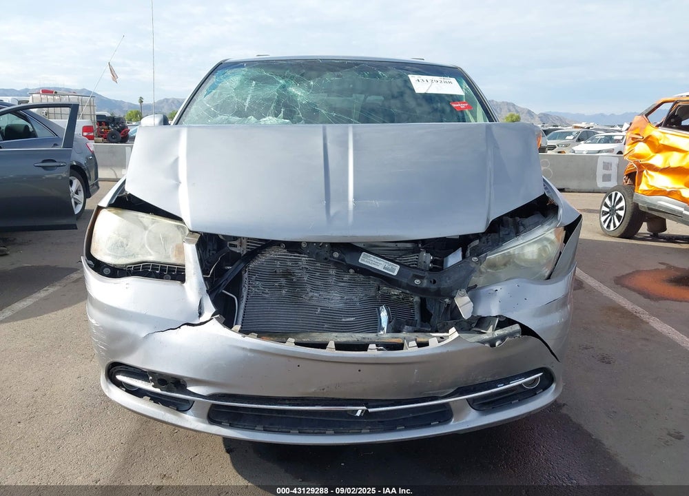 2014 CHRYSLER TOWN & COUNTRY VIN: 2C4RC1BG4ER217479