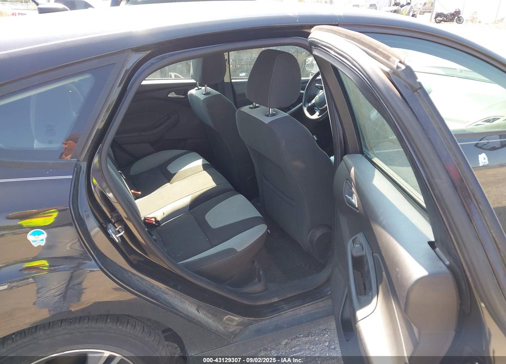 2012 FORD FOCUS SE VIN: 1FAHP3K2XCL468759