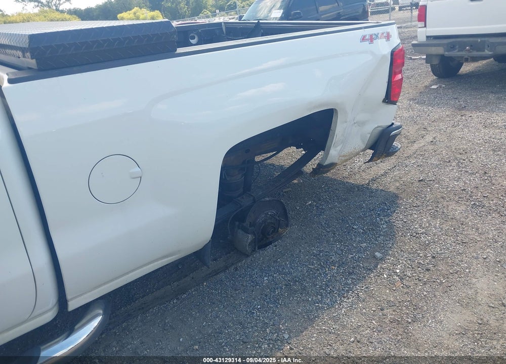 2014 CHEVROLET SILVERADO 1500 1LT VIN: 1GCVKREC0EZ311325