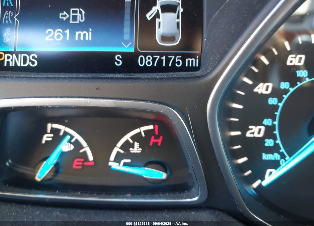 2015 FORD ESCAPE VIN: 1FMCU9J92FUB44570