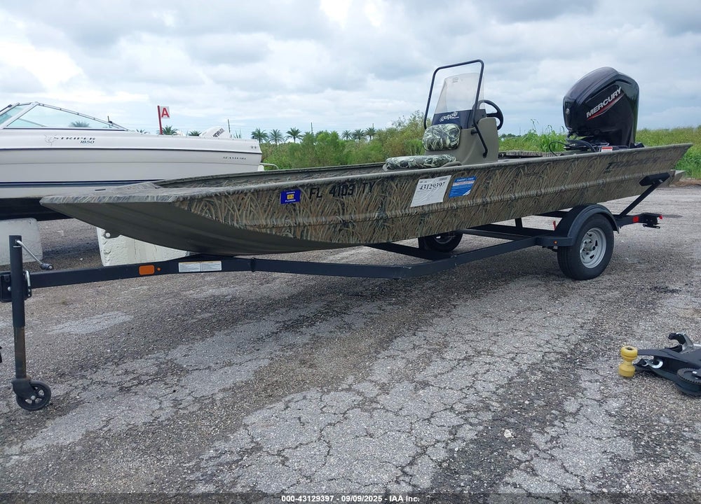 2025 TRACKER OTHER VIN: BUJ21643K425