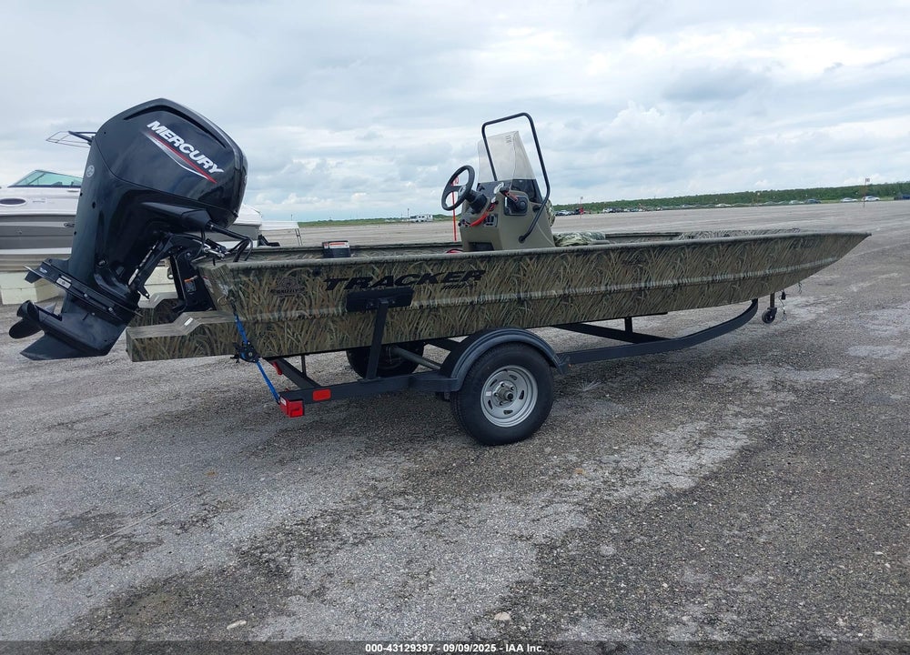 2025 TRACKER OTHER VIN: BUJ21643K425