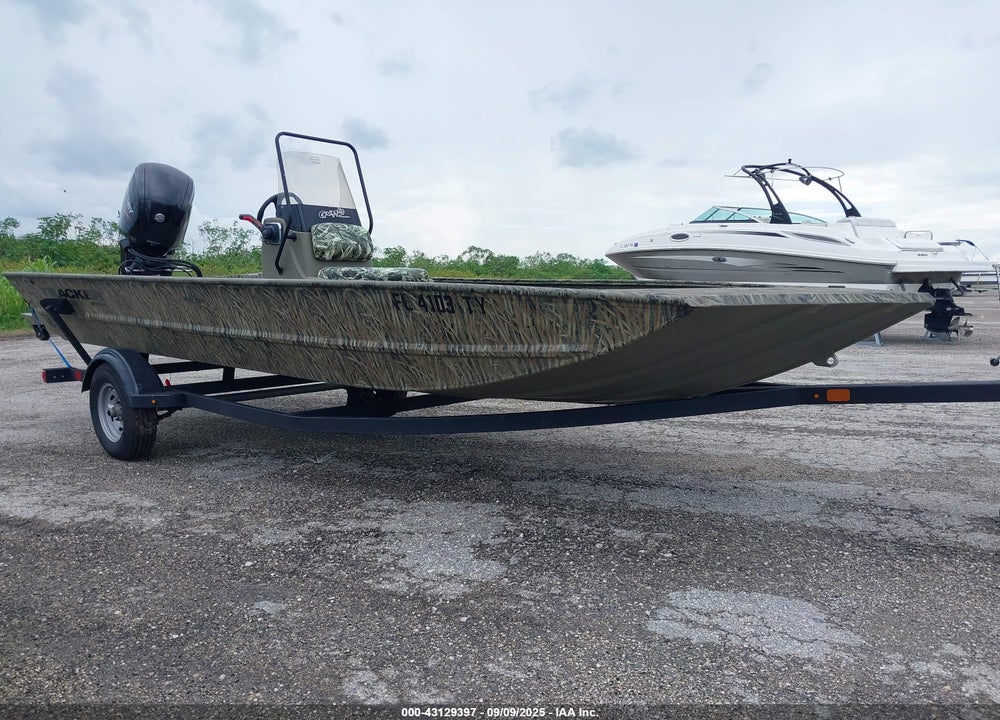 2025 TRACKER OTHER VIN: BUJ21643K425