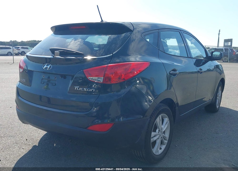 2010 HYUNDAI TUCSON GLS VIN: KM8JT3ACXAU076157