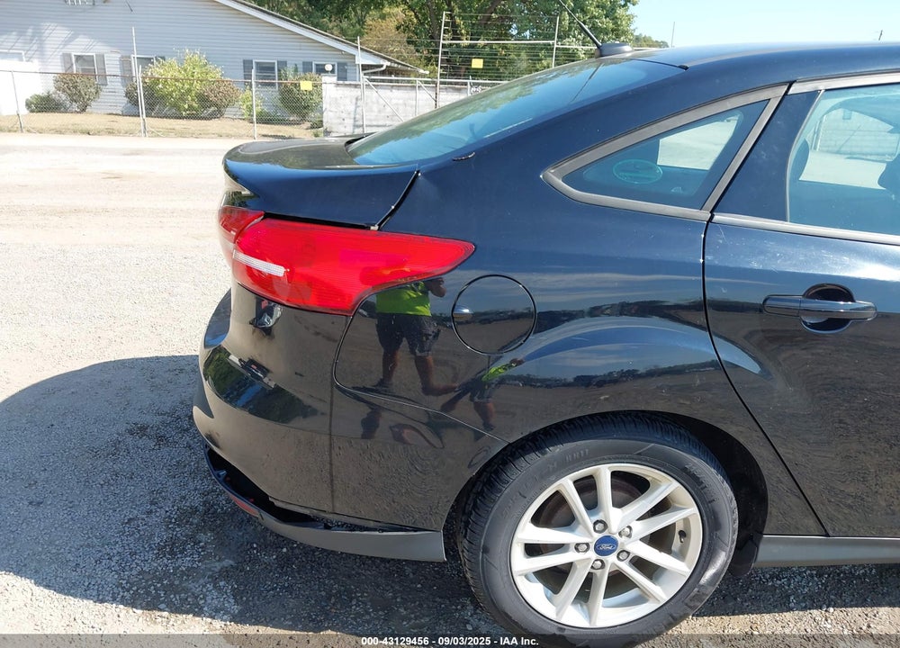 2017 FORD FOCUS VIN: 1FADP3F23HL228839