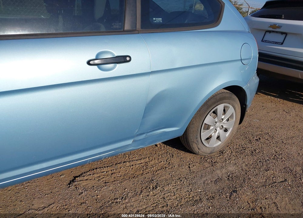 2010 HYUNDAI ACCENT VIN: KMHCM3AC4AU159864