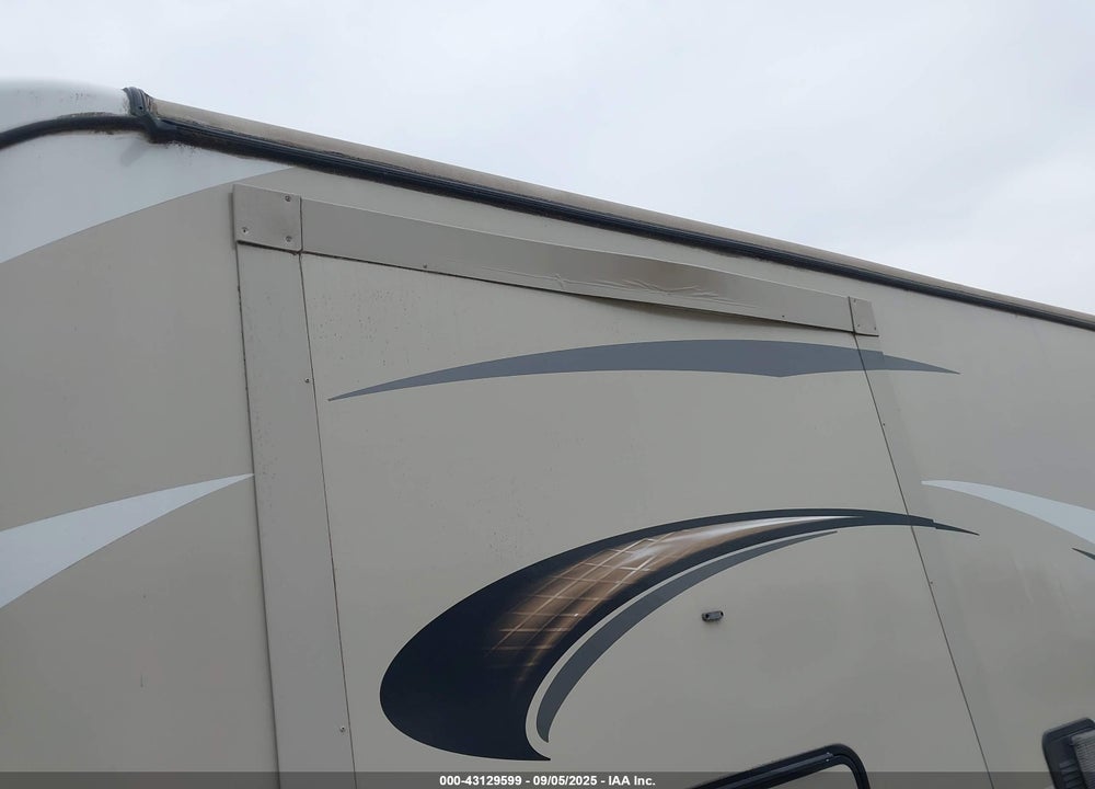 2018 KEYSTONE 32RLI VIN: 4YDT32R22JV508816