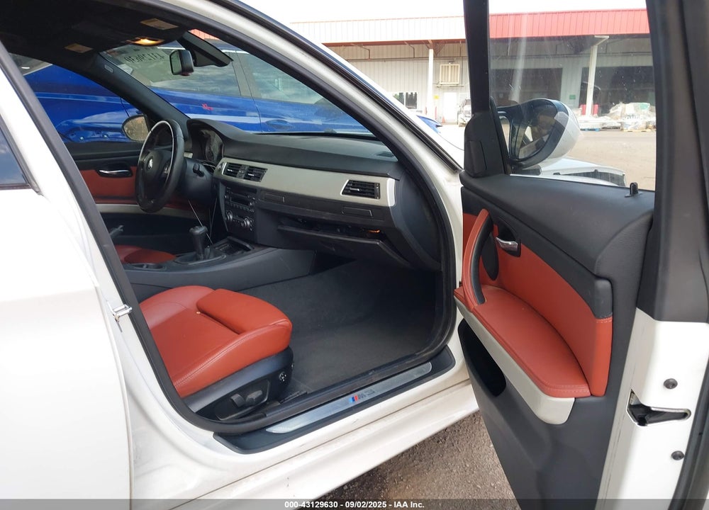 2008 BMW M3 VIN: WBSVA93528E041722