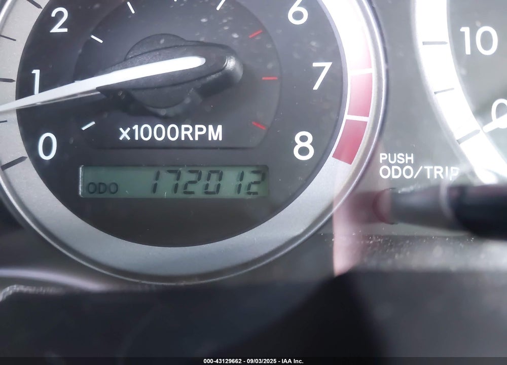 2005 TOYOTA SIENNA XLE VIN: 5TDZA22C35S312180