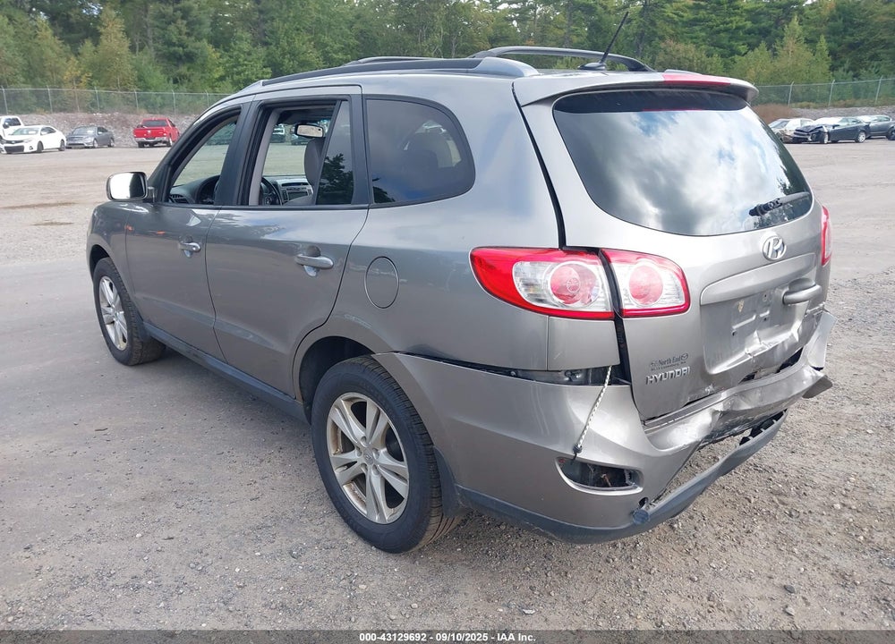 2011 HYUNDAI SANTA FE VIN: 5XYZHDAG1BG064905