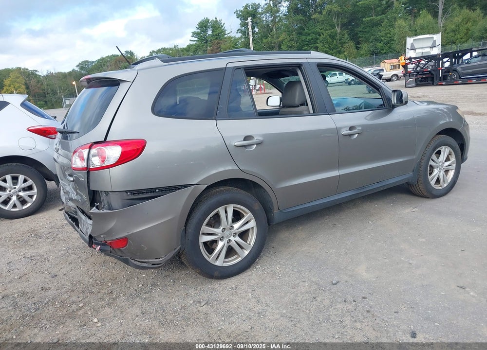 2011 HYUNDAI SANTA FE VIN: 5XYZHDAG1BG064905