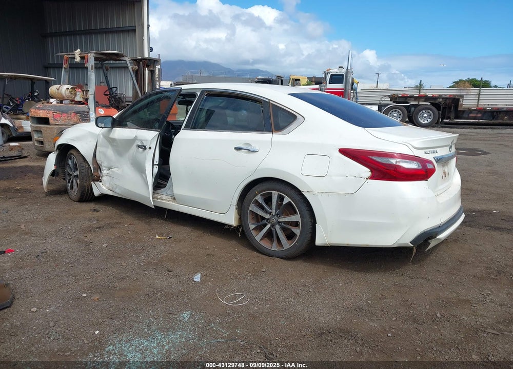 2017 NISSAN ALTIMA VIN: 1N4AL3AP0HC165569