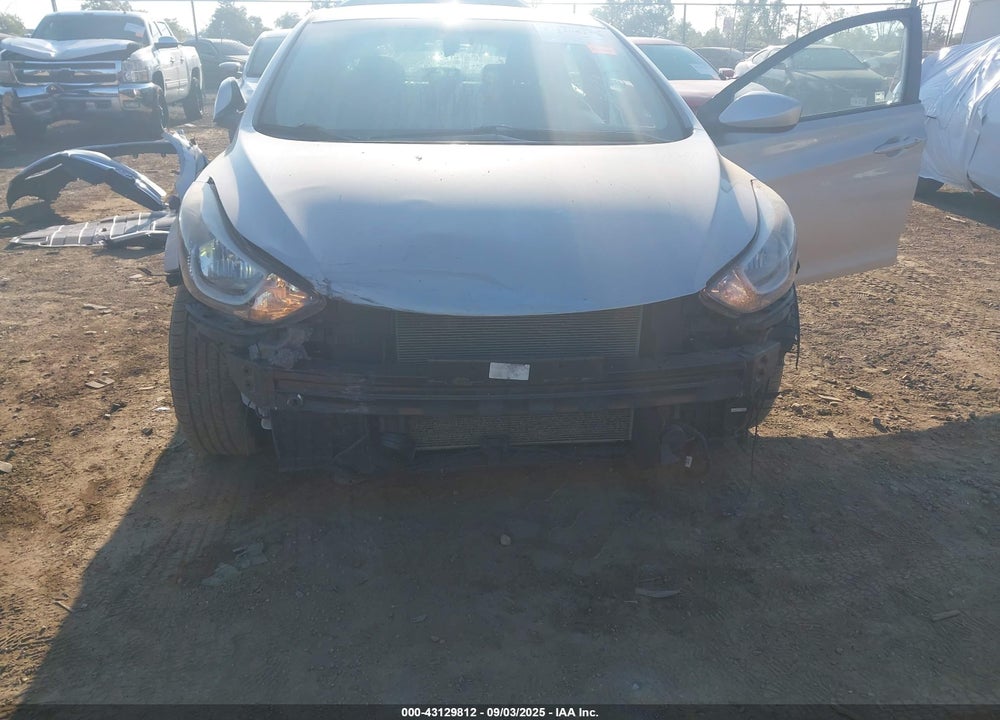 2015 HYUNDAI ELANTRA SE VIN: KMHDH4AE9FU320538