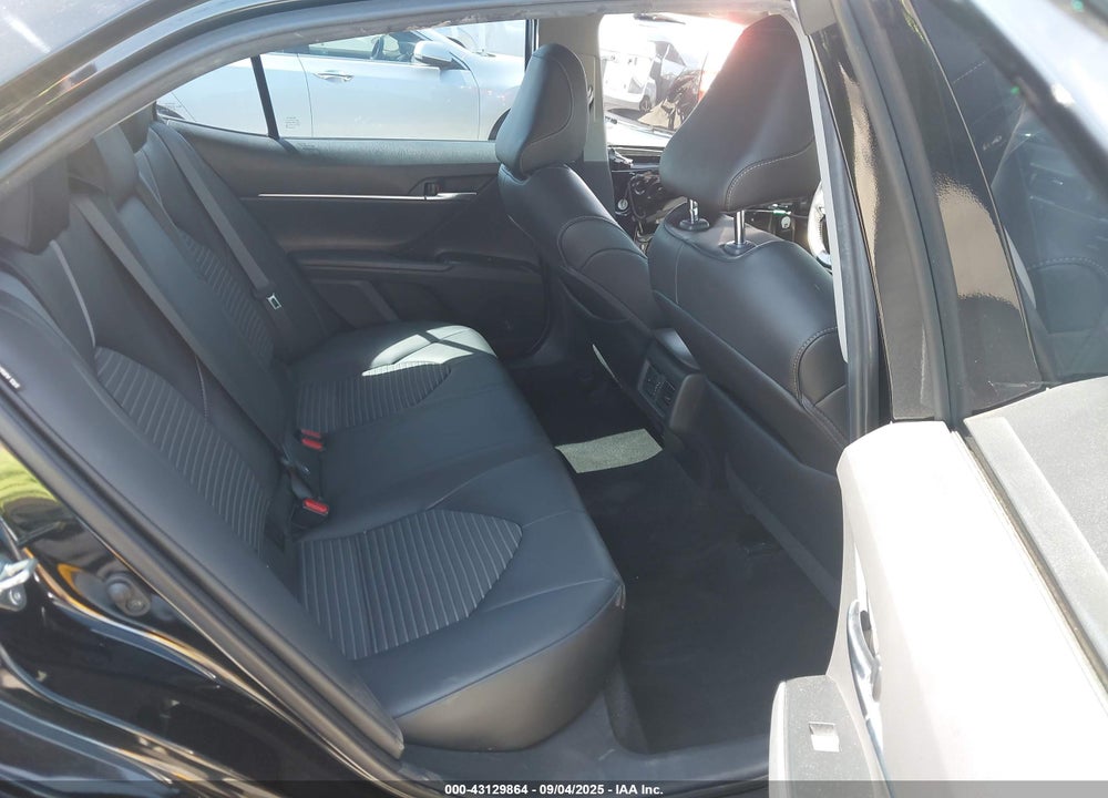 2020 TOYOTA CAMRY VIN: 4T1J11AK7LU910261