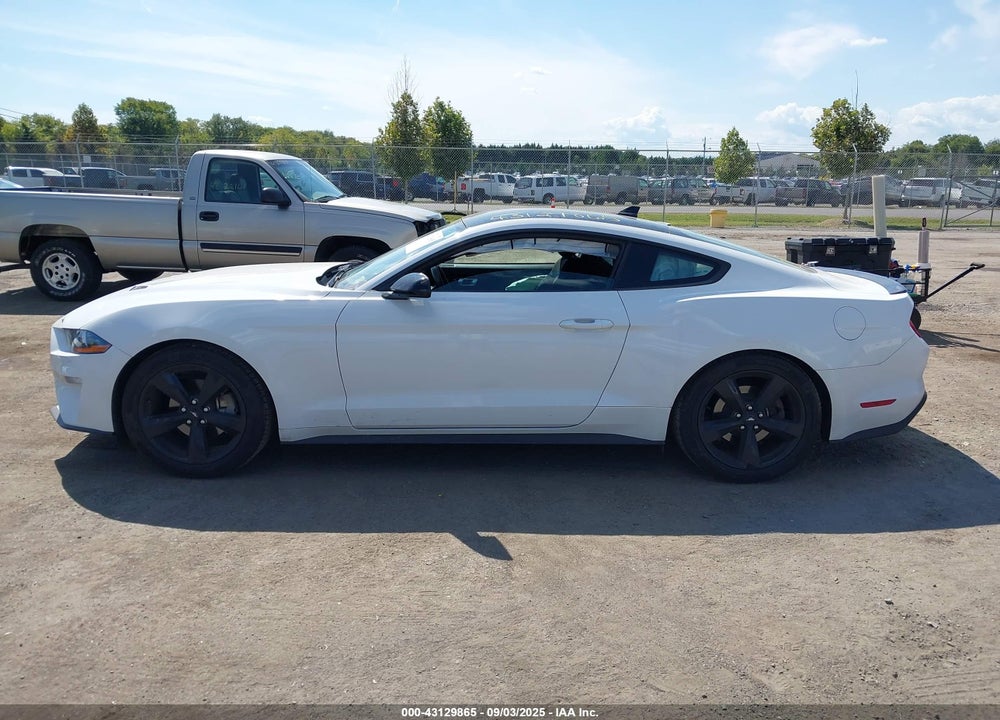 2022 FORD MUSTANG VIN: 1FA6P8THXN5130518