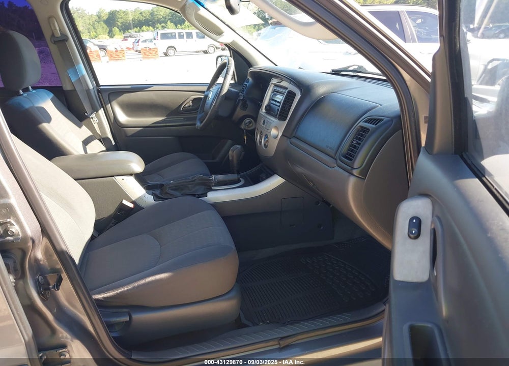 2005 MAZDA TRIBUTE I VIN: 4F2YZ02Z65KM48274