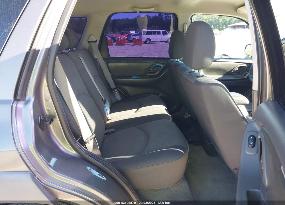 2005 MAZDA TRIBUTE I VIN: 4F2YZ02Z65KM48274