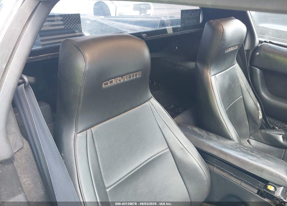 1991 CHEVROLET CORVETTE VIN: 1G1YY2388M5102186