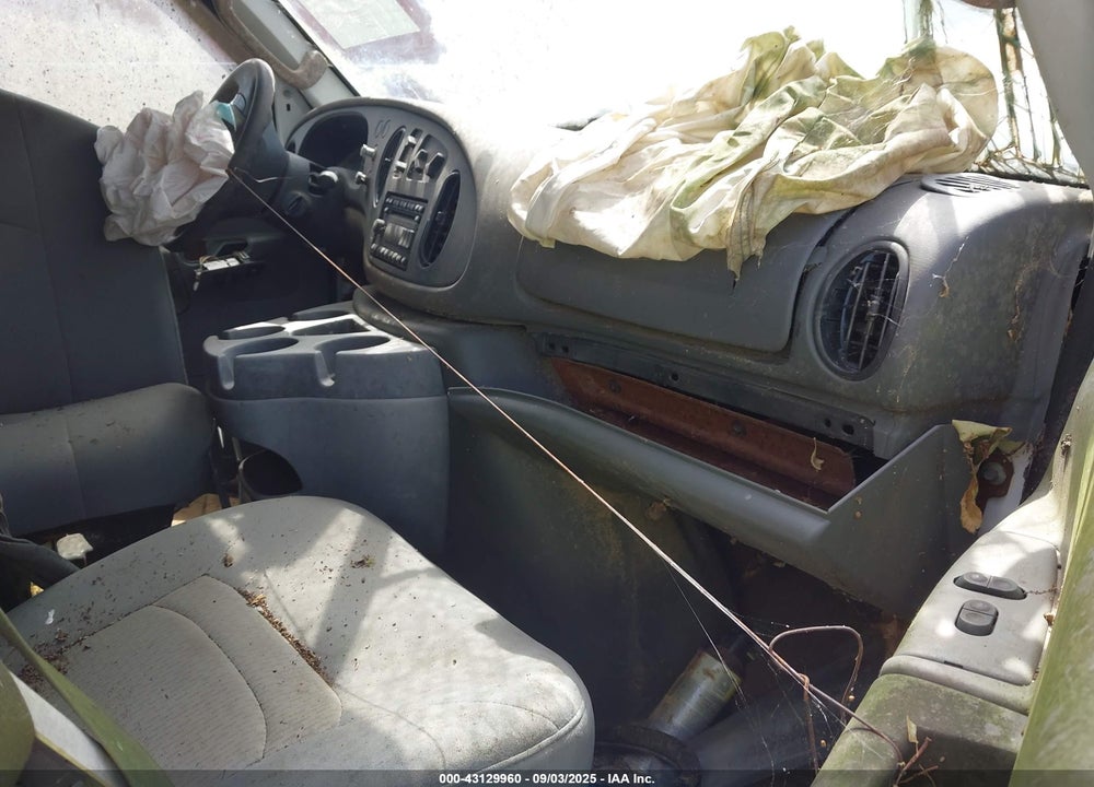 2008 FORD E-350 SUPER DUTY XL/XLT VIN: 1FBNE31L18DB00487