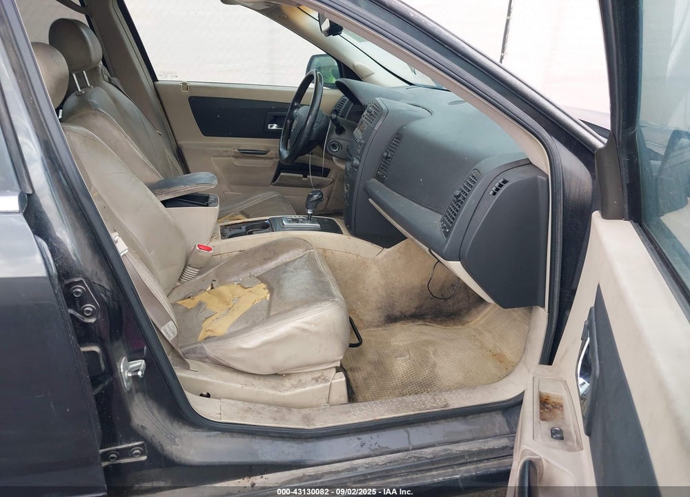 2005 CADILLAC SRX V6 VIN: 1GYEE637350188341