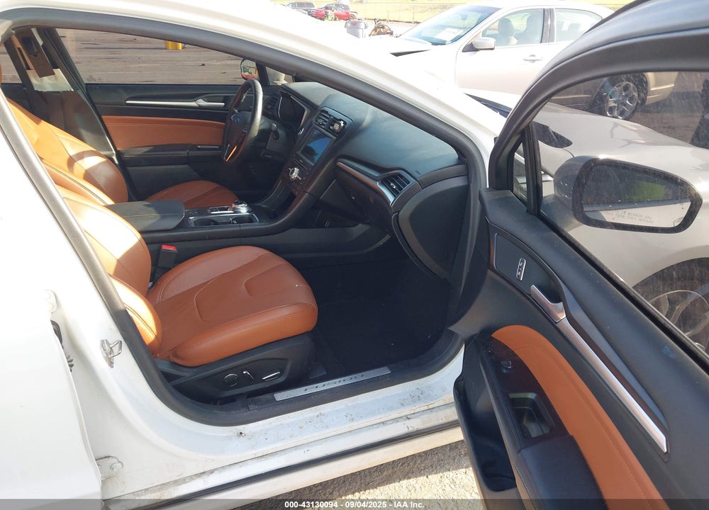 2019 FORD FUSION VIN: 3FA6P0RU9KR123770