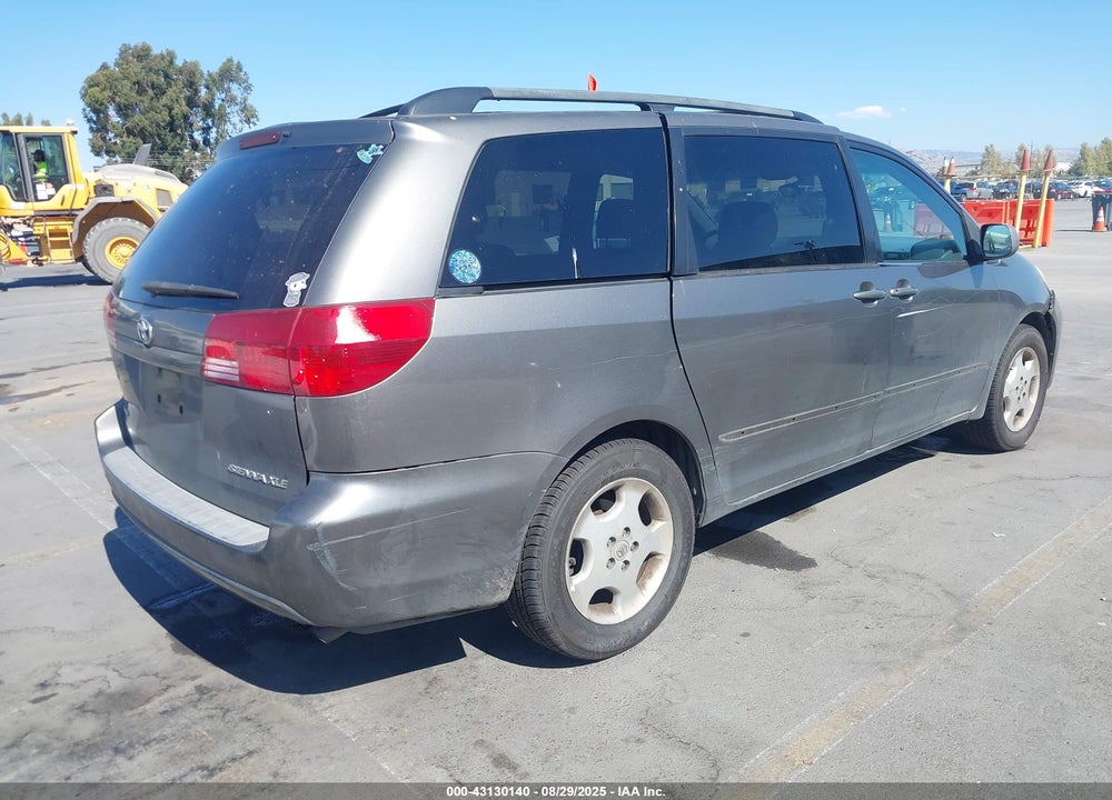 2005 TOYOTA SIENNA XLE VIN: 5TDZA22C25S223085