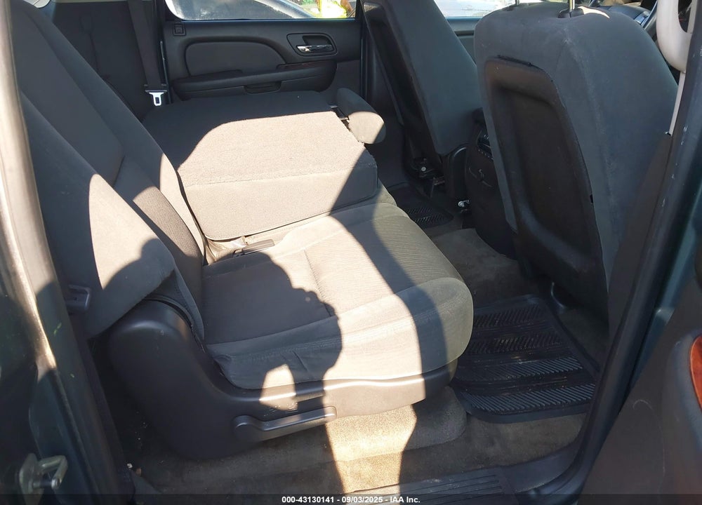 2009 CHEVROLET SUBURBAN 1500 VIN: 1GNFC26039R209916