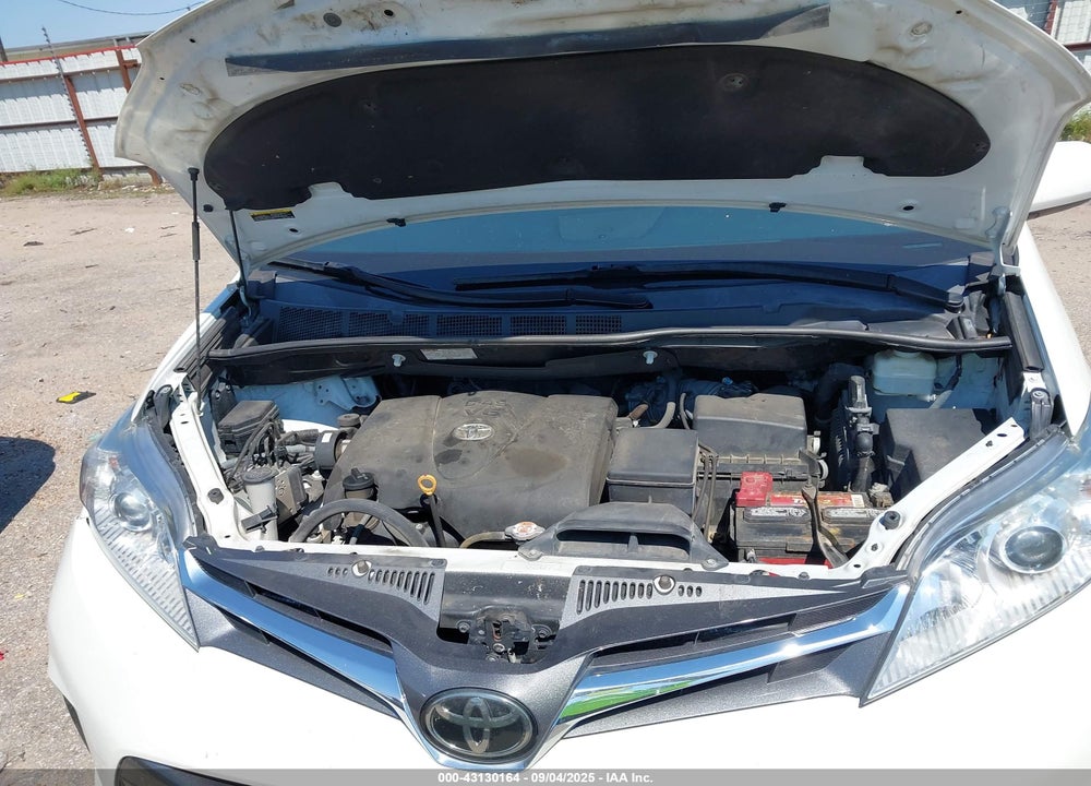 2019 TOYOTA SIENNA XLE 8 PASSENGER VIN: 5TDYZ3DC4KS008620