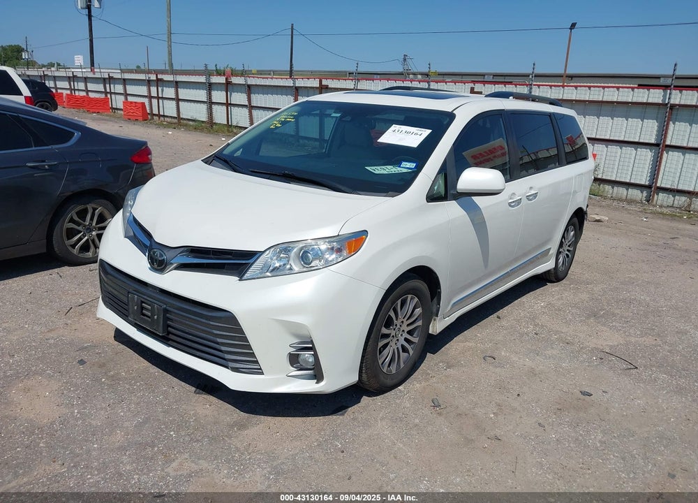2019 TOYOTA SIENNA XLE 8 PASSENGER VIN: 5TDYZ3DC4KS008620
