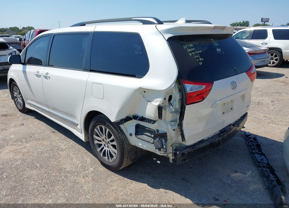 2019 TOYOTA SIENNA XLE 8 PASSENGER VIN: 5TDYZ3DC4KS008620
